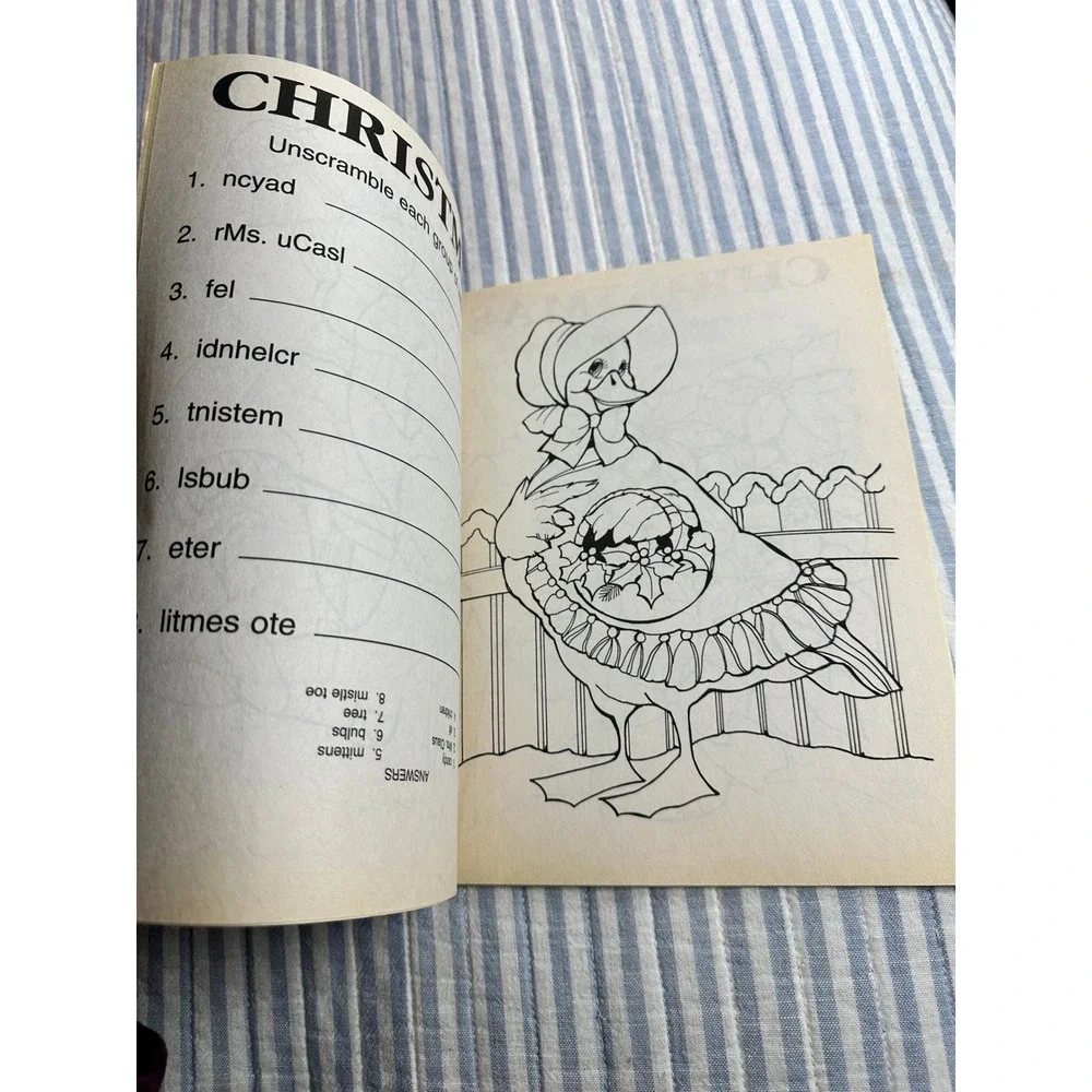 Vintage 1995 Landoll's Christmas Coloring‎ and Activity Book Santa Elves Unused
